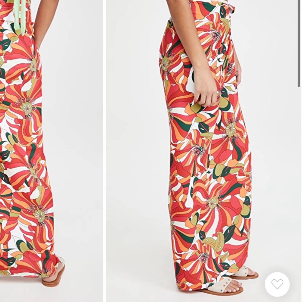 NWT Devon Windsor sarong